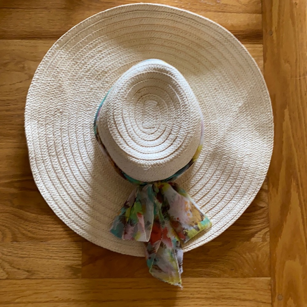 Forever 21 Straw Beach Hat
